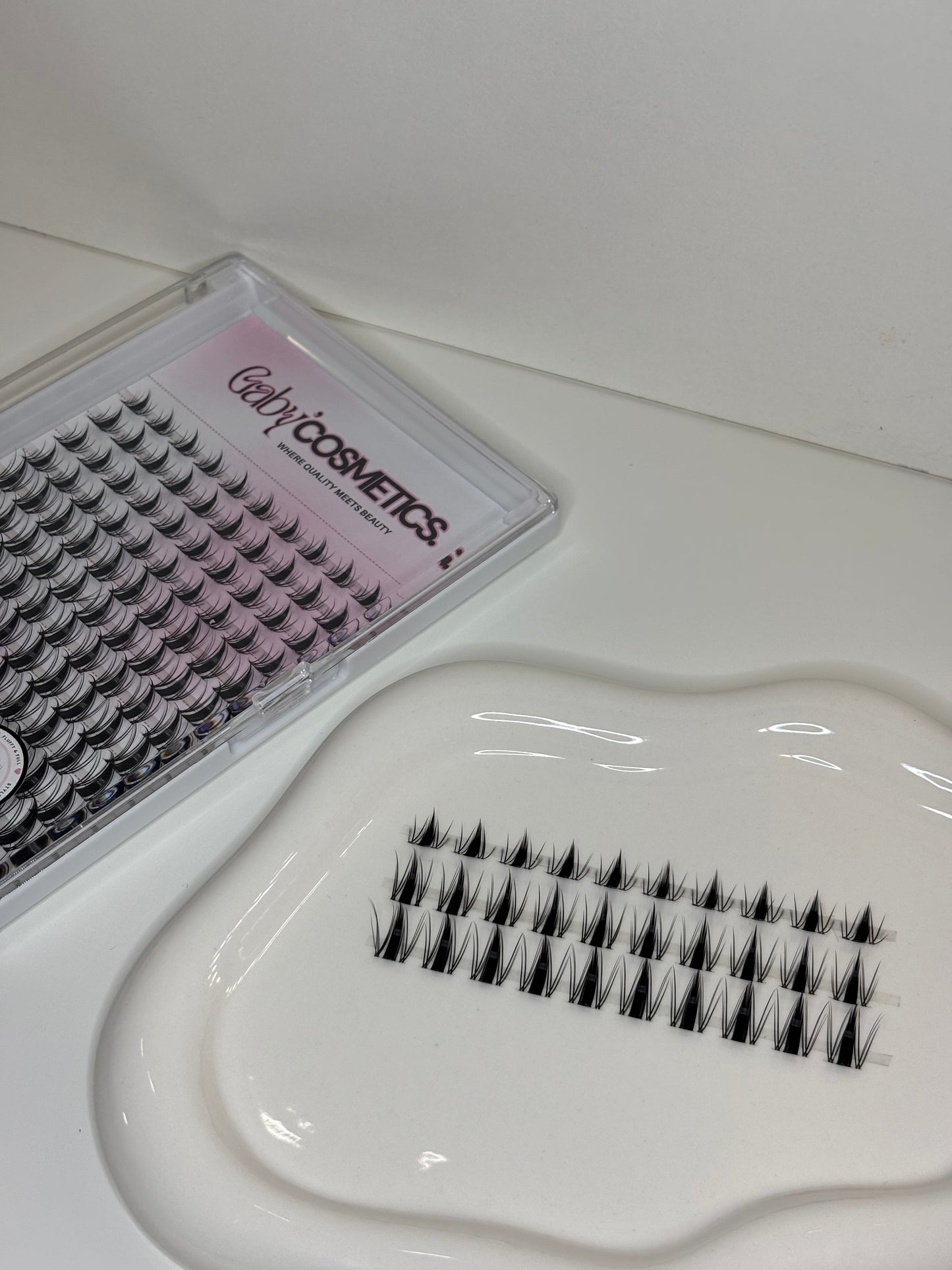 WHISPY LASHES